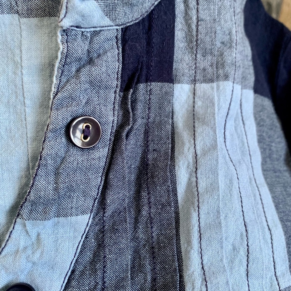 Prototype check button down v neck 100% cotton shirt, size M - Picture 3 of 6